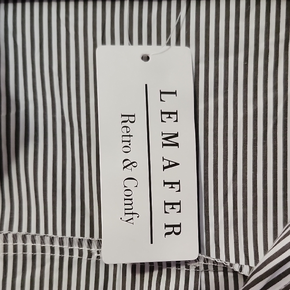 Striped Button-Up Blouse - Picture 3 of 11